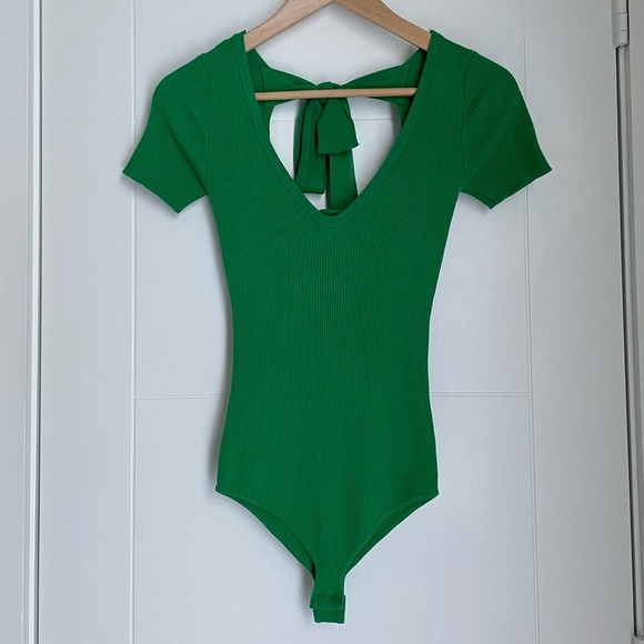 V-Neck Ribbon Bodysuit - Picture 7 of 7